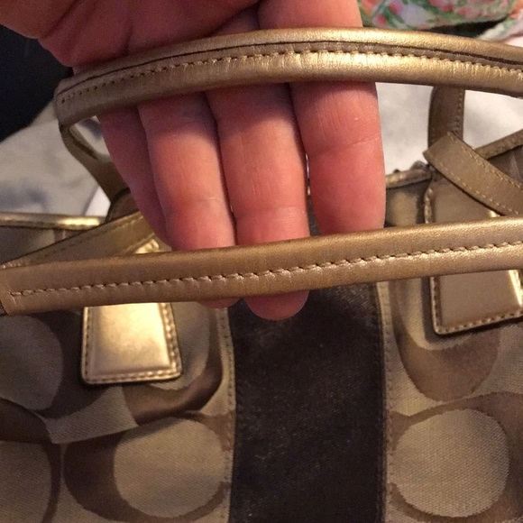 Gold coach bag - Picture 7 of 8